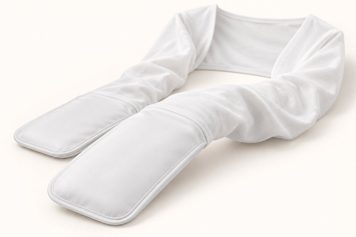 Closed mitten and continuous sleeve — fabric detail concept