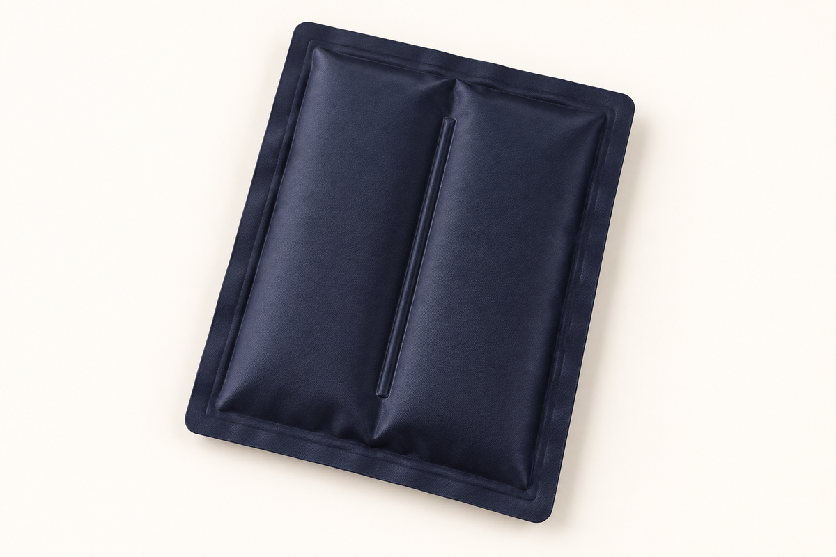 A flat navy Noclen cooling pack